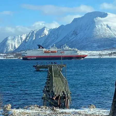 Og As * Sortland